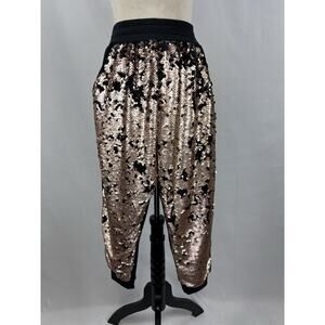 NWT Zumba Glitz + Glam Capri Sweatpants Black Bronze Gold Metallic Spicy Small